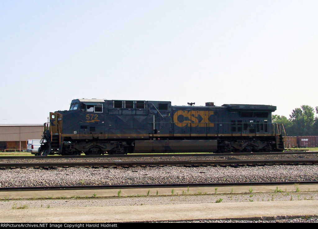 CSX 572